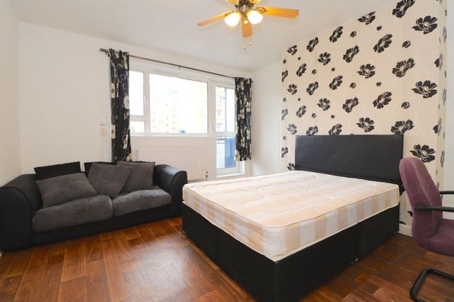 Flat to rent in Thirlmere, Cumberland Market, London