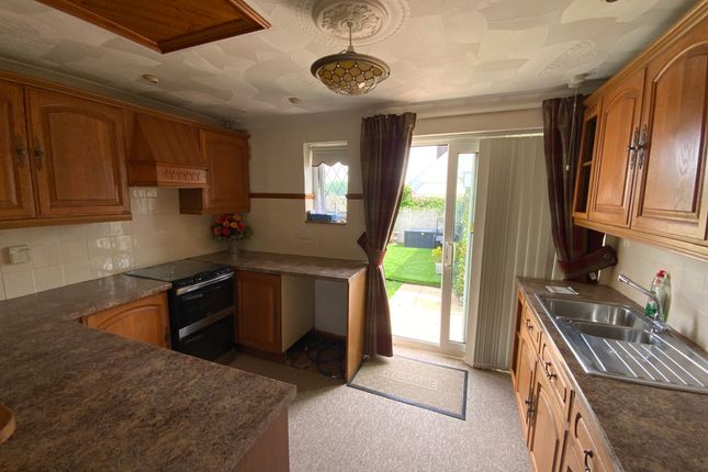 39, Seacroft Road, Withernsea photo 3