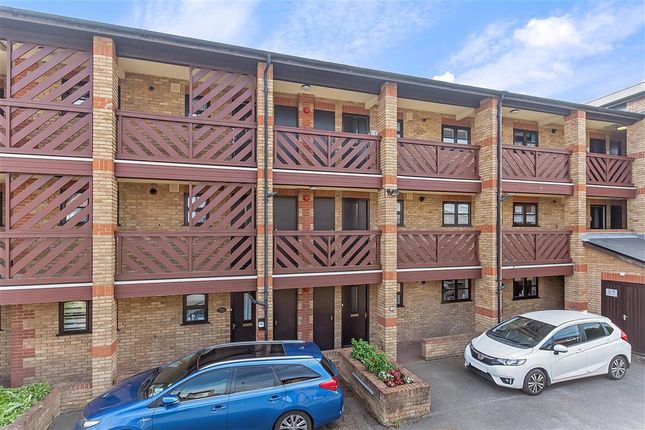 Thumbnail Flat for sale in Trafalgar Road, Gravesend, Kent