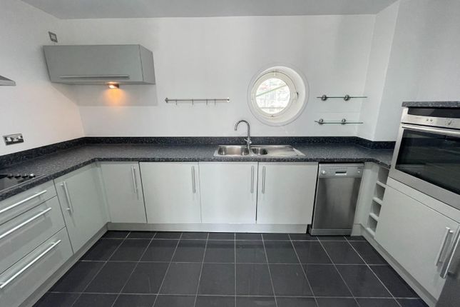 521 Ravenswood, Victoria Wharf, Watkiss Way, Cardiff photo 2