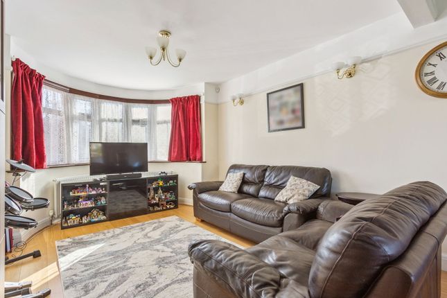155, Lynton Road, Harrow photo 3