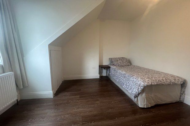 Room to rent in Edward Road, Birmingham