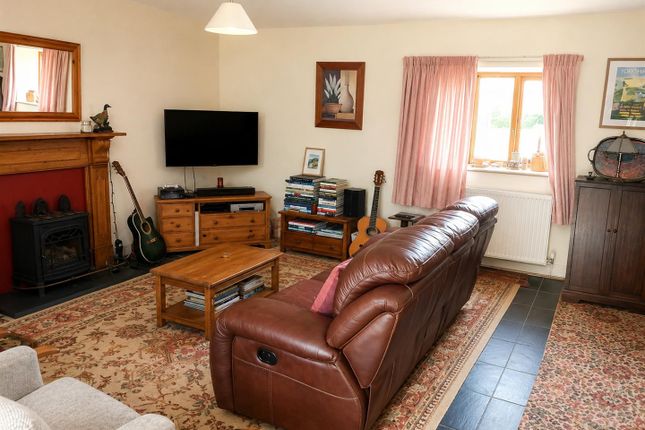 3, Aeron Court, Lampeter photo 2