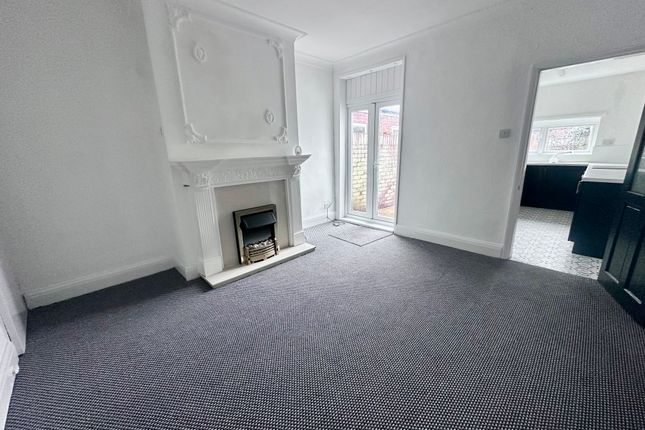 15, Kenneth Avenue, DONCASTER photo 4