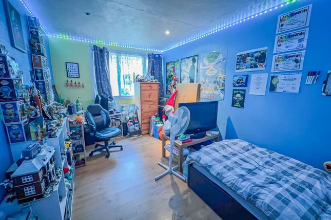 37, Holly Lodge Walk, Birmingham photo 5