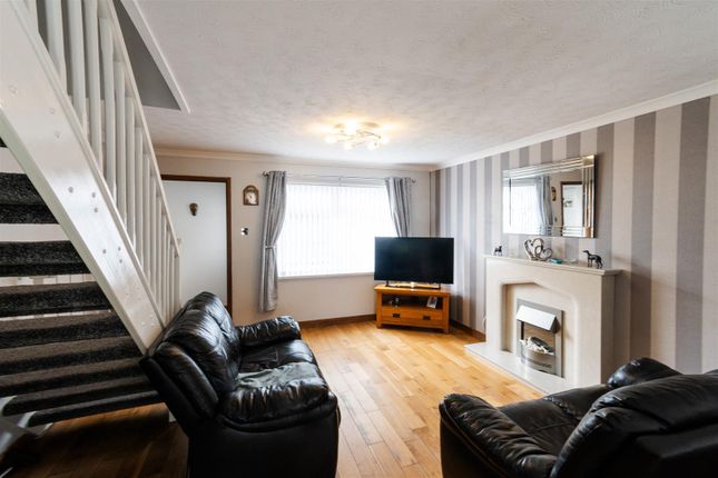 15, Purdey Close, Barry photo 5