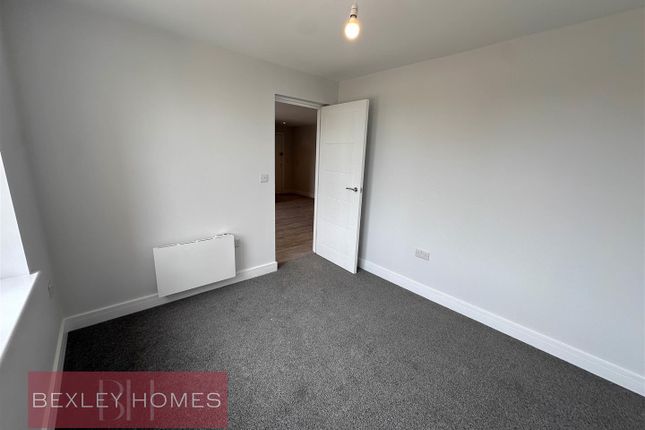 Flat 9 Harjit house, 7 Wrotham road, Gravesend photo 3