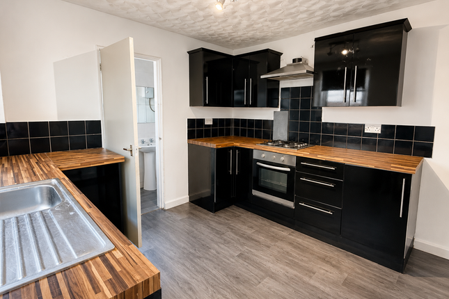 82, Gainsborough Drive, Essex photo 3