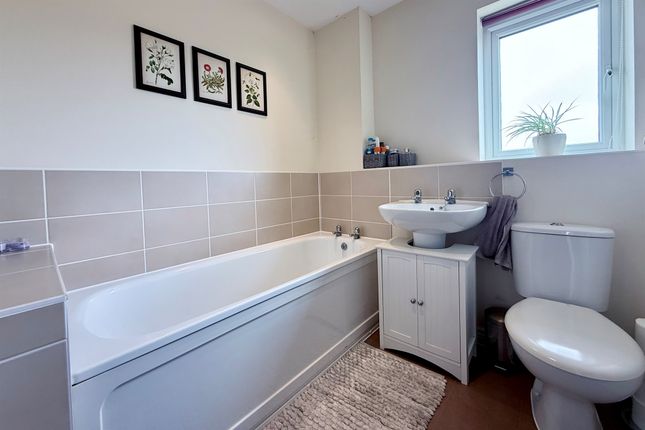 56, Wintergreen Road, Bury St. Edmunds photo 5