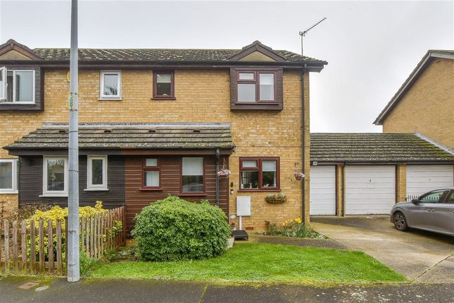 3-bed house on 10 Squires Court, £270,000