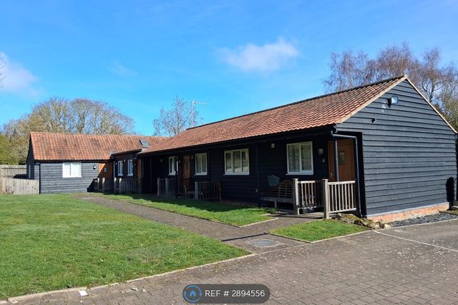 1-bed house on Newcombes, Poole Street, Great Yeldham, Halstead, £1,250/mo