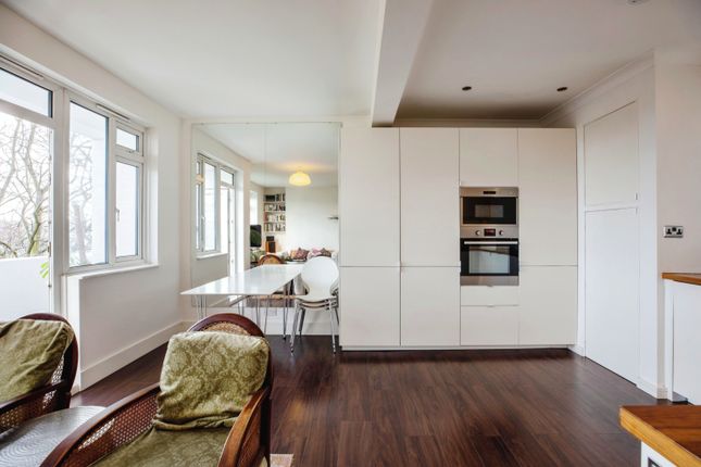 Maisonette for sale in Fenwick Road, East Dulwich Peckham