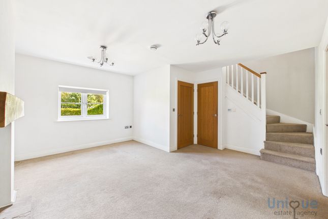 6, The Rowans, Greenhalgh photo 4