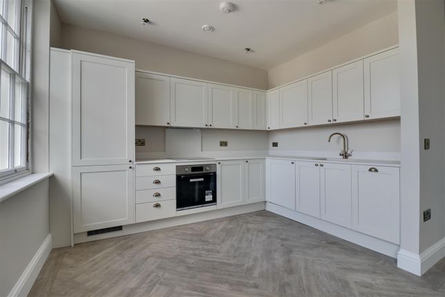 Apartment 6, 1, Portland Terrace, Southsea photo 3