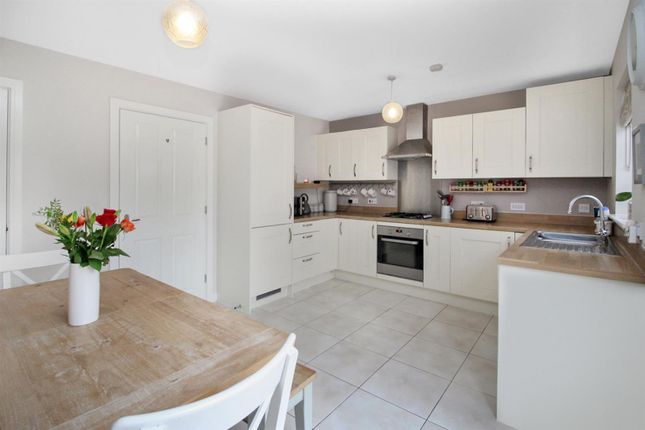 Semi-detached house for sale in Averdal Drive, Aylesbury