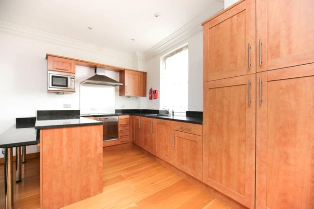 Thumbnail Property to rent in Cambridge Square, London