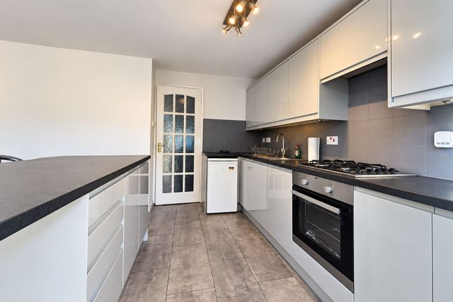 10, Bray Close, Wallsend photo 4