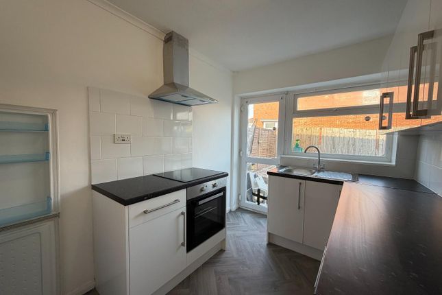 2F, Putney Road GR, Enfield photo 2