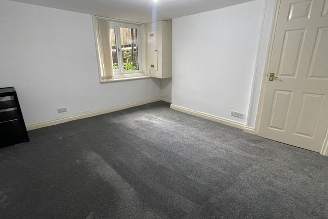 10 Kings Road, Doncaster photo 2