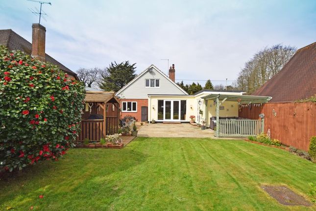 Bungalow for sale in Winchester Road, Four Marks, Alton