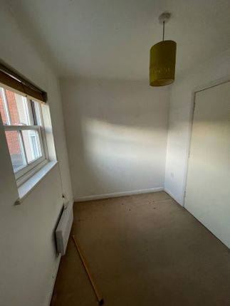 16, Stafford Keep, Aylesbury photo 5