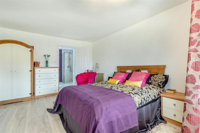 8620467-Interior20.Jpg