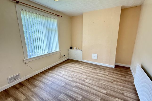 44, Parc Y Mynach, Llanelli photo 4