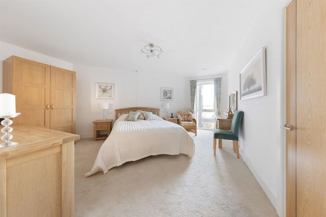 Flat for sale in London Road, Guildford