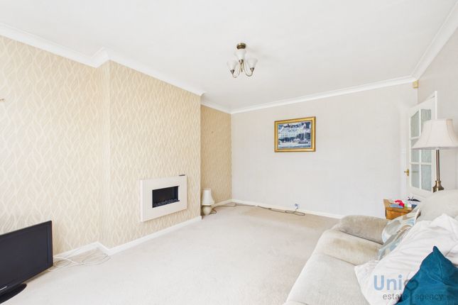 69, St Thomas Road, Lytham St. Annes photo 3