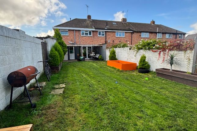 25, Middlebere Crescent, Poole photo 2