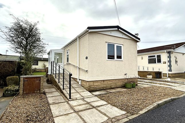2-bed house on 12, The Close, Garstang, £90,000