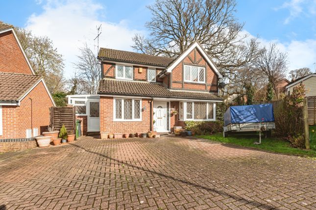 Thumbnail Detached house for sale in Fullerton Way, Tadley