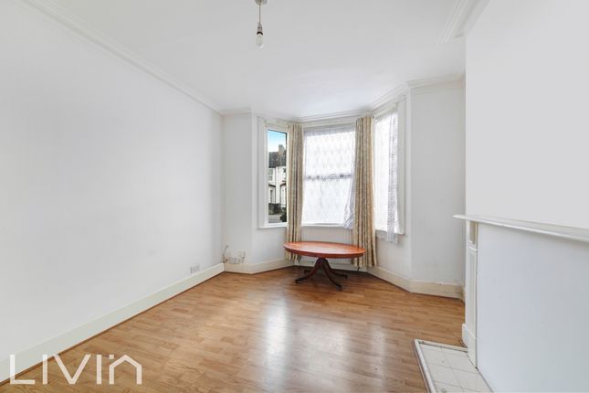 136 Dennett Road, Croydon photo 3