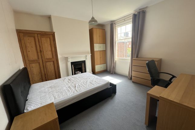 Detached house to rent in College Avenue, Leicester