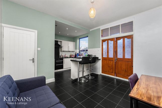 40, Moorfield Road, Salford photo 3