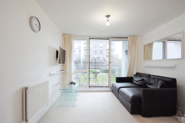 Thumbnail Flat for sale in Clayponds Lane, Brentford