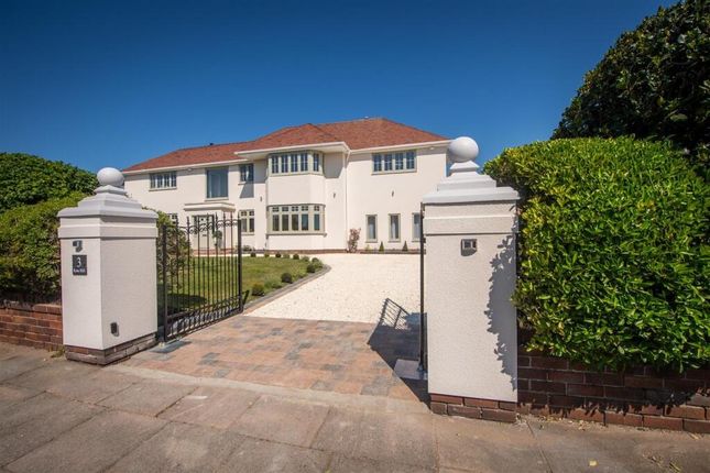 3, Greenbank Drive, Southport photo 4
