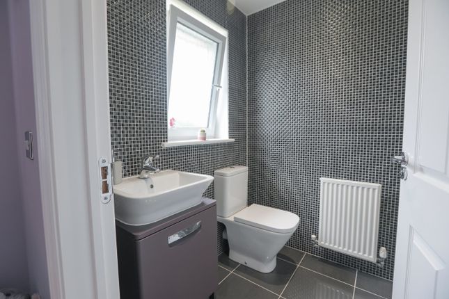 Property for sale in Limepark Crescent, Kelty