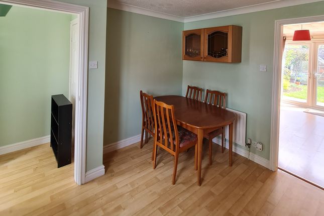 30, Bellview Road, Ruskington photo 3