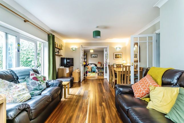 62, Lagham Park, Godstone photo 2