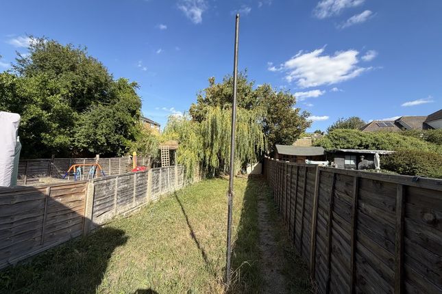 22, Milestone Road, Dartford photo 2