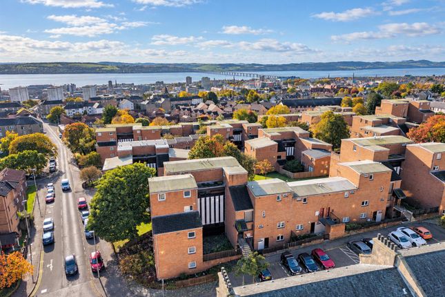 Kinghorne Court, Dundee photo 2