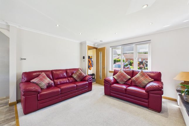 114, Allison Crescent, Perth photo 3