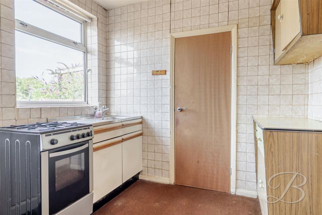 65, Kilton Crescent, Worksop photo 3