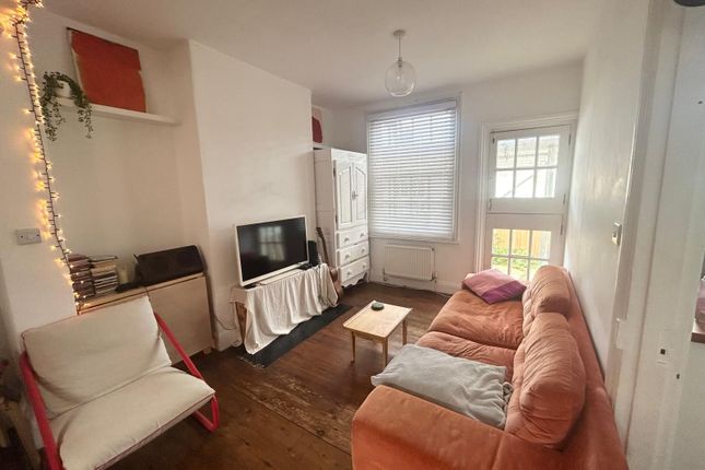 75 Ewart Street, Brighton photo 2