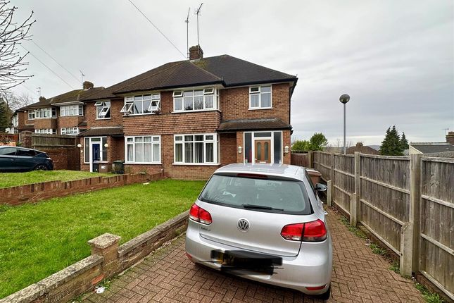 Thumbnail Semi-detached house to rent in Hart Lane, Luton