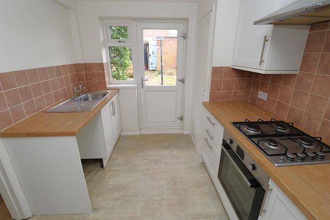 25, Taswell Road, Gillingham photo 3
