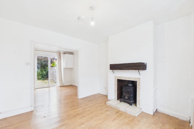 20, Borrowell, Derby photo 2