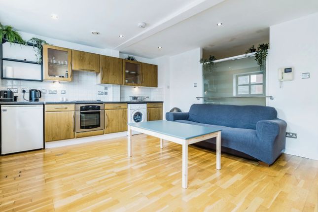 Flat 7, 60A,, Oldham Street, Greater Manchester photo 3