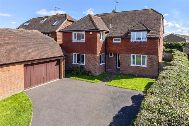 4-bed house on Carpenters Lane Hadlow, Tonbridge, £800,000